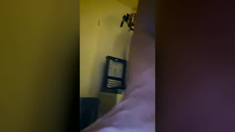 Snapshot of patrickjes21 chatting on June 23, 10:52 pm Patrick online show from June 23, 10:52 pm