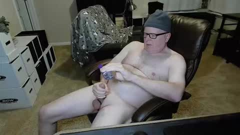 Snapshot of patrickstroking chatting on March 20, 12:26 am patrickstroking online show from March 20, 12:26 am