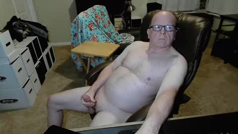 Snapshot of patrickstroking chatting on April 15, 8:54 am patrickstroking online show from April 15, 8:54 am