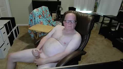 Snapshot of patrickstroking chatting on April 23, 11:29 pm patrickstroking online show from April 23, 11:29 pm
