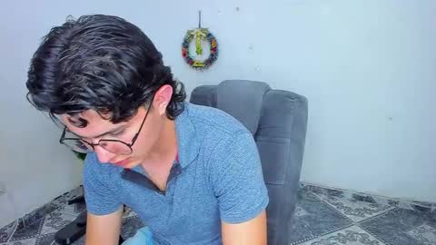 Snapshot of patrik027 chatting on December 22, 8:47 pm .... online show from December 22, 8:47 pm