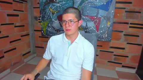Snapshot of patrik027 chatting on January 17, 4:26 pm .... online show from January 17, 4:26 pm