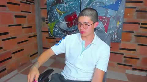 Snapshot of patrik027 chatting on January 17, 7:27 pm .... online show from January 17, 7:27 pm