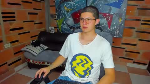 Snapshot of patrik027 chatting on January 23, 6:24 pm .... online show from January 23, 6:24 pm