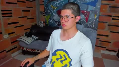 Snapshot of patrik027 chatting on January 23, 9:39 pm .... online show from January 23, 9:39 pm