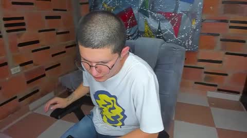 Snapshot of patrik027 chatting on February 17, 11:09 pm .... online show from February 17, 11:09 pm