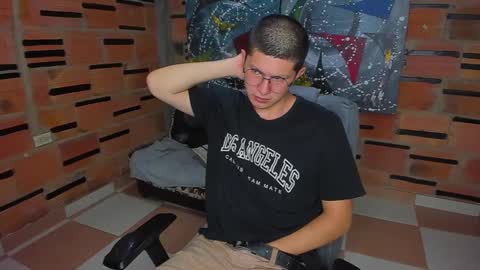 Snapshot of patrik027 chatting on February 20, 2:46 pm .... online show from February 20, 2:46 pm