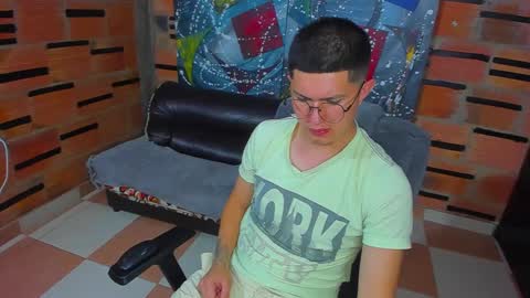 Snapshot of patrik027 chatting on March 11, 5:46 pm .... online show from March 11, 5:46 pm