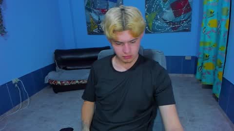 Snapshot of patrik027 chatting on September 14, 7:02 pm .... online show from September 14, 7:02 pm