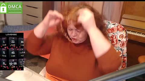 Snapshot of patsyorose chatting on December 2, 11:12 am PatsyORose online show from December 2, 11:12 am