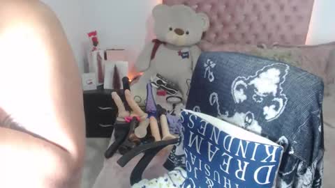 Snapshot of patty_squirt87 chatting on October 10, 2:32 am patty squirt87 online show from October 10, 2:32 am
