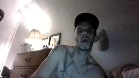 Snapshot of pattyboy1979 chatting on January 5, 3:43 am pattyboy1979 online show from January 5, 3:43 am