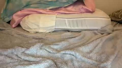 Snapshot of pattys_worlds chatting on February 14, 12:18 am Patty online show from February 14, 12:18 am