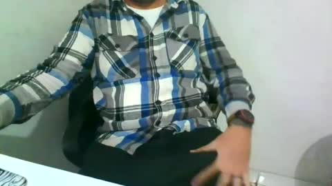 pau_transante69 online show from June 15, 8:00 pm