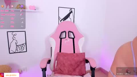 Paulina online show from March 19, 8:57 pm