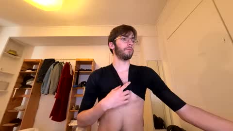 paul442386 online show from May 8, 5:07 pm