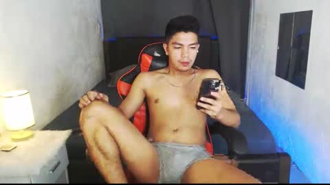 MrBigPaul online show from April 29, 7:56 am