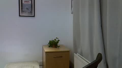 Snapshot of paul_boro chatting on January 26, 1:20 am paul_boro online show from January 26, 1:20 am