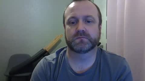 Snapshot of paul_boro chatting on February 22, 12:38 am paul_boro online show from February 22, 12:38 am