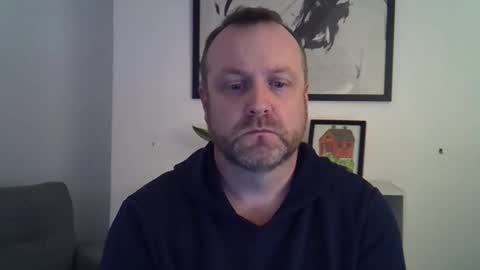 Snapshot of paul_boro chatting on February 25, 9:35 pm paul_boro online show from February 25, 9:35 pm