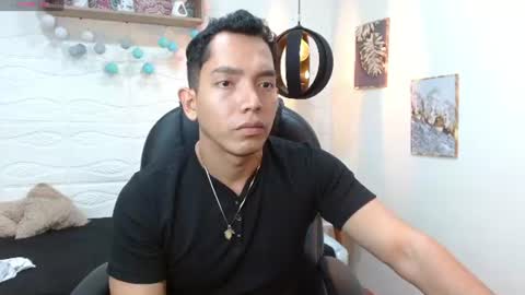 paul_cros online show from June 16, 11:24 am