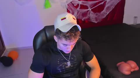 Paull George online show from October 17, 1:57 pm