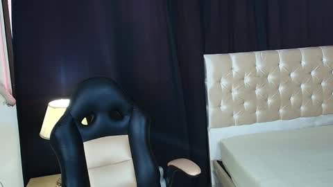 Snapshot of paul_george212 chatting on March 2, 3:19 pm Paull George online show from March 2, 3:19 pm