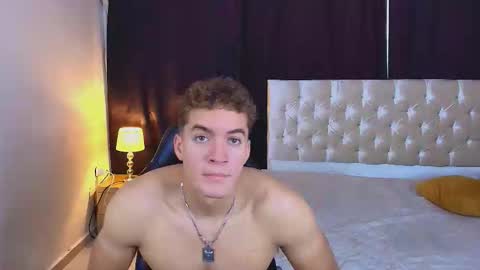 Snapshot of paul_george212 chatting on March 21, 3:26 pm Paull George online show from March 21, 3:26 pm