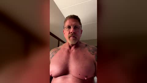 Snapshot of paul_longcut chatting on January 7, 2:47 am Paul Roland online show from January 7, 2:47 am