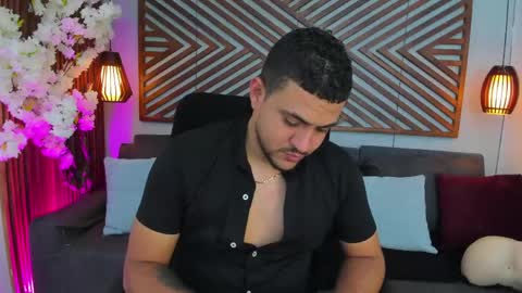Paul Rivera online show from May 10, 4:39 am