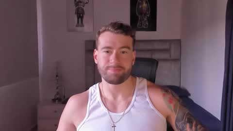 PAUL ROGER online show from October 25, 3:29 pm