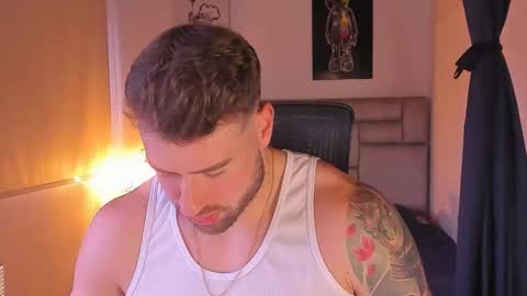 PAUL ROGER online show from April 5, 9:23 pm