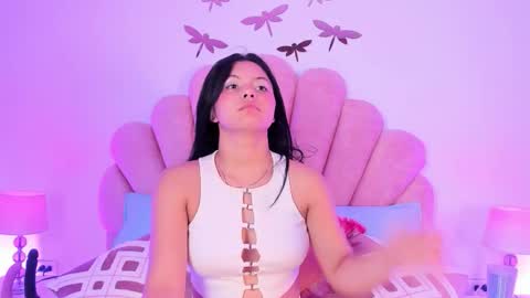 Snapshot of paula__evans chatting on November 22, 9:14 pm Paula online show from November 22, 9:14 pm