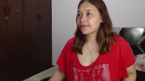 Snapshot of paula_anderson chatting on February 25, 5:50 am PAULA online show from February 25, 5:50 am