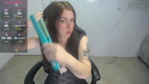 Paula online show from December 14, 1:05 pm