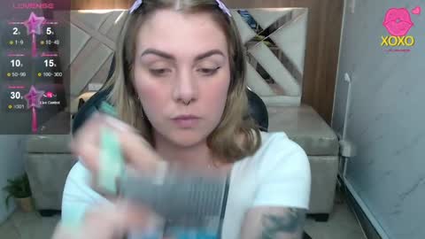 Paula online show from May 7, 4:12 pm