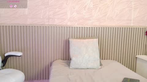 Snapshot of paula_cruzz chatting on October 10, 7:35 pm PAULA CRUZ online show from October 10, 7:35 pm