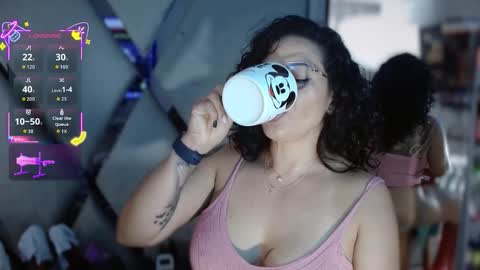 Snapshot of paula_daniela1 chatting on September 13, 8:19 pm Paula online show from September 13, 8:19 pm