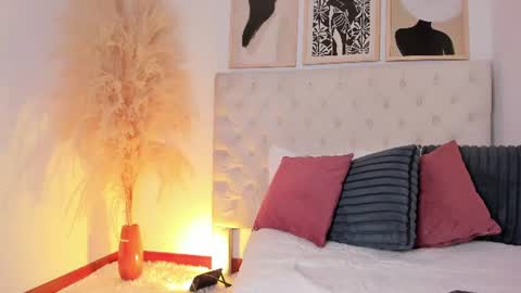 Snapshot of paula_hills_ chatting on June 12, 9:41 am paula_hills_ online show from June 12, 9:41 am