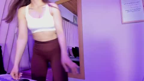 paula_miler1 online show from April 7, 2:06 pm