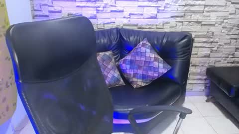 paula ross online show from June 21, 12:24 am