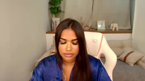 paula thomass online show from February 10, 7:51 pm