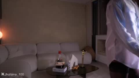 Paula online show from December 3, 10:30 pm