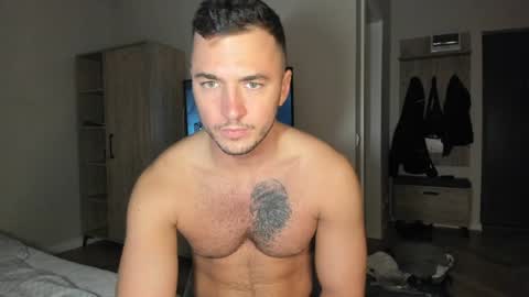 paulblack021 online show from April 3, 9:13 pm