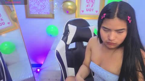 Live 800am 200pm COLOMBIAN HOUR online show from March 18, 1:14 pm