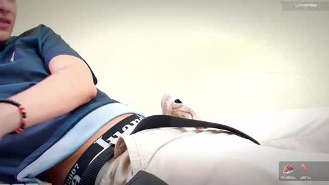 Snapshot of paulhot18 chatting on February 17, 10:27 pm Paul Mklain online show from February 17, 10:27 pm