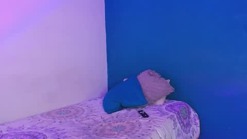 Snapshot of paulin01_ chatting on February 16, 2:46 pm Paulina online show from February 16, 2:46 pm