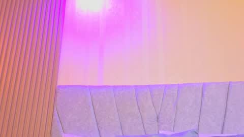 Snapshot of paulina__rose chatting on March 28, 4:39 pm paulina online show from March 28, 4:39 pm