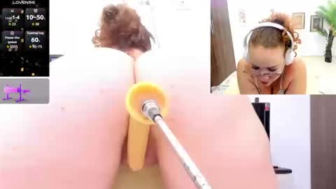 Snapshot of paulina_davis_ chatting on September 23, 4:04 am Paulina Davis online show from September 23, 4:04 am