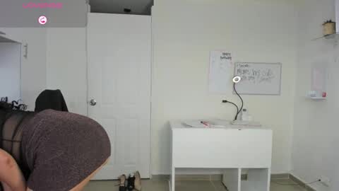 paulina online show from October 15, 6:52 pm